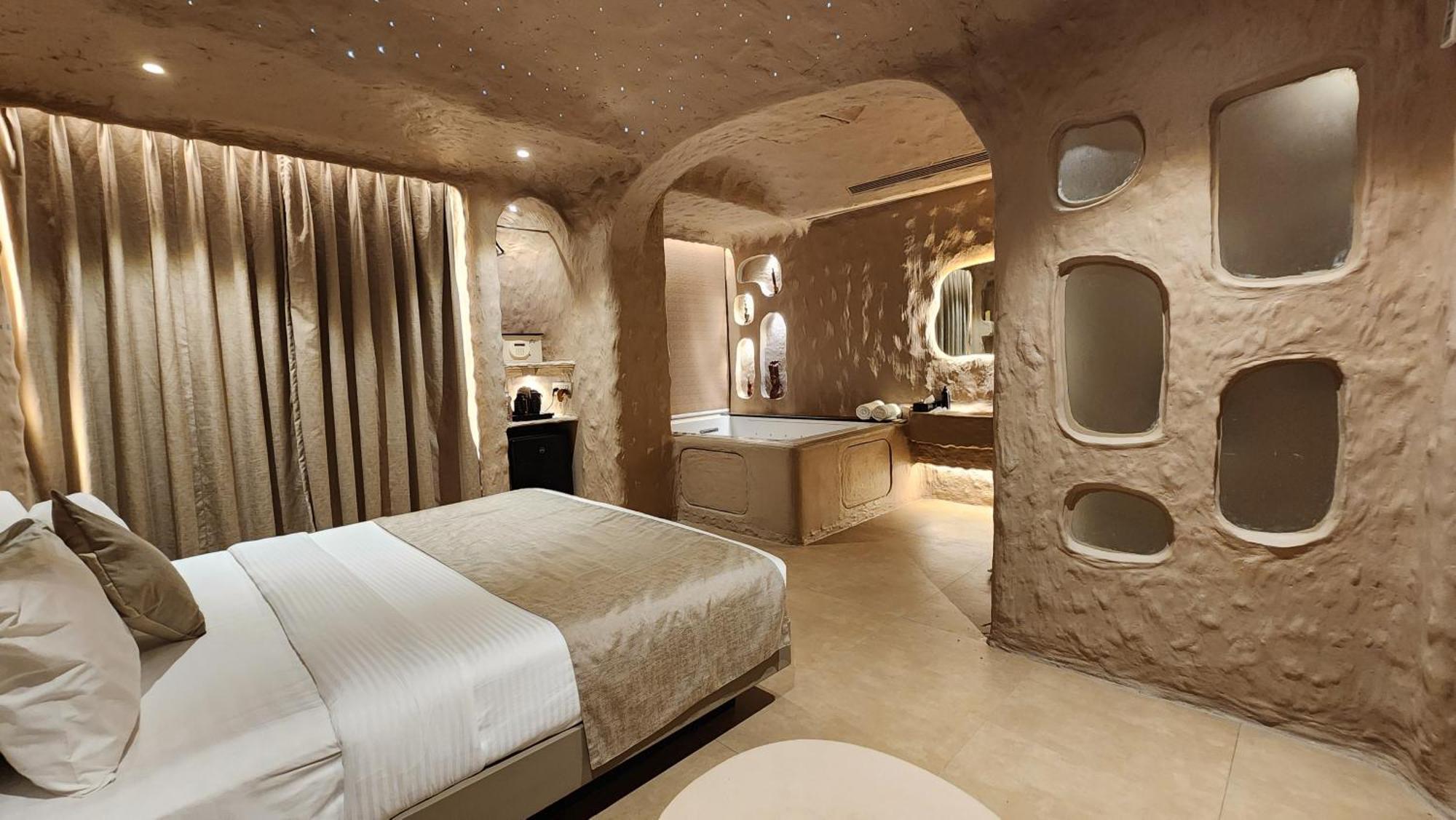 Dragonfly Hotel - The Art Hotel Bombay Esterno foto