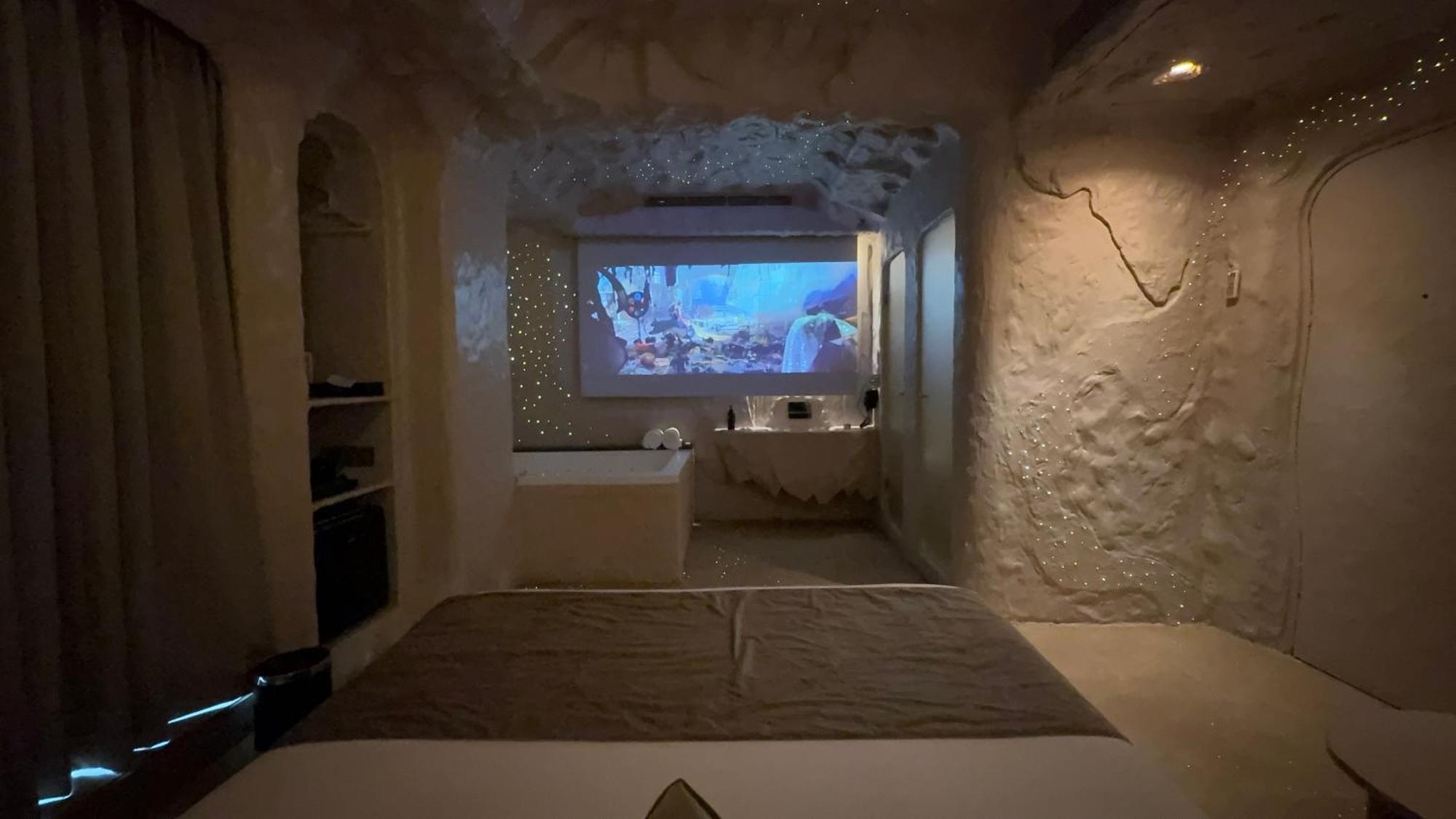 Dragonfly Hotel - The Art Hotel Bombay Esterno foto