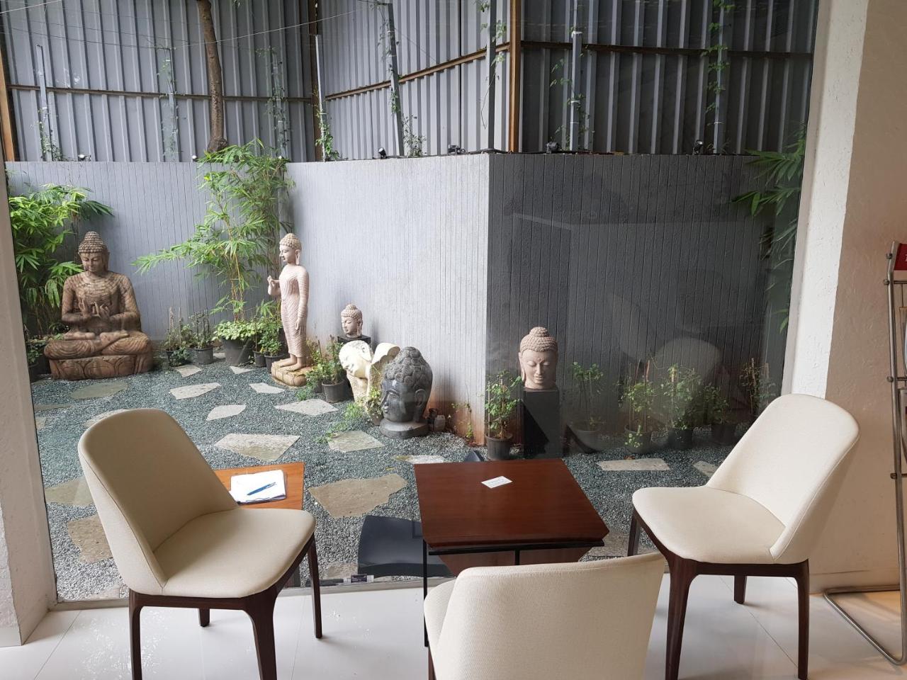 Dragonfly Hotel - The Art Hotel Bombay Esterno foto