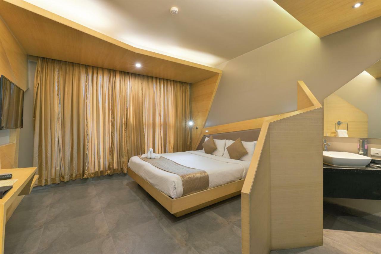 Dragonfly Hotel - The Art Hotel Bombay Esterno foto